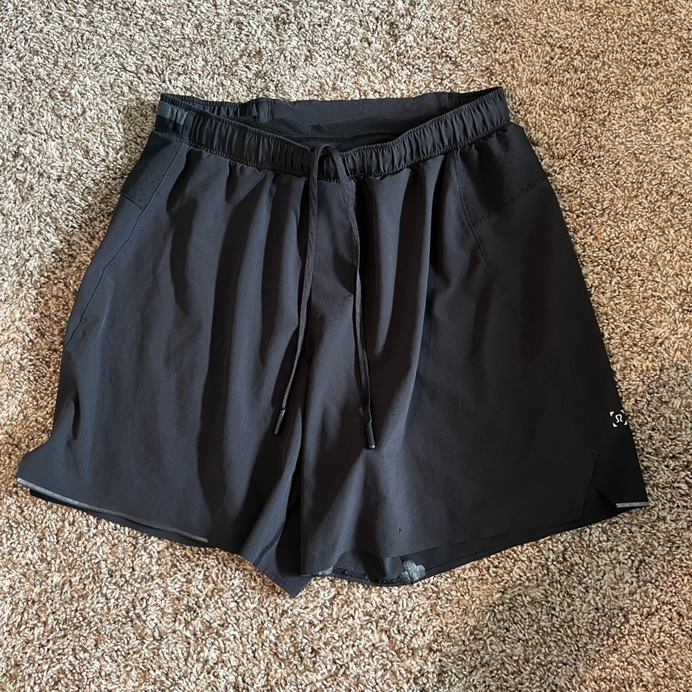 Lululemon Men’s Shorts Medium